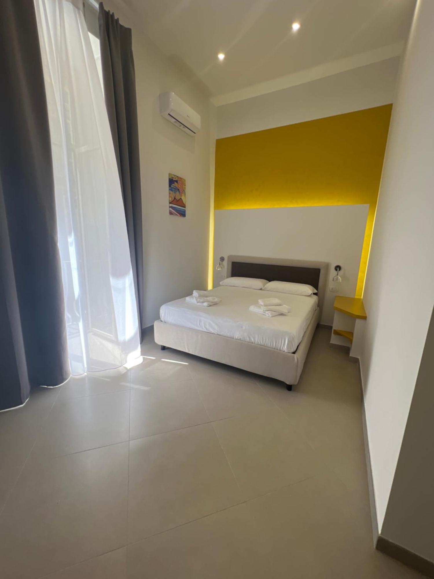 Dimora Chiaia 209 Hotel Naples Exterior photo
