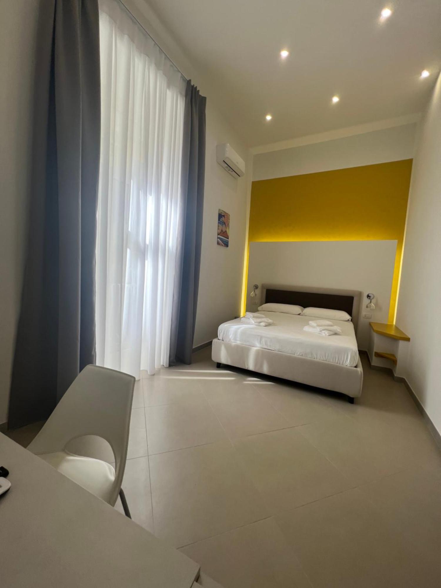 Dimora Chiaia 209 Hotel Naples Exterior photo