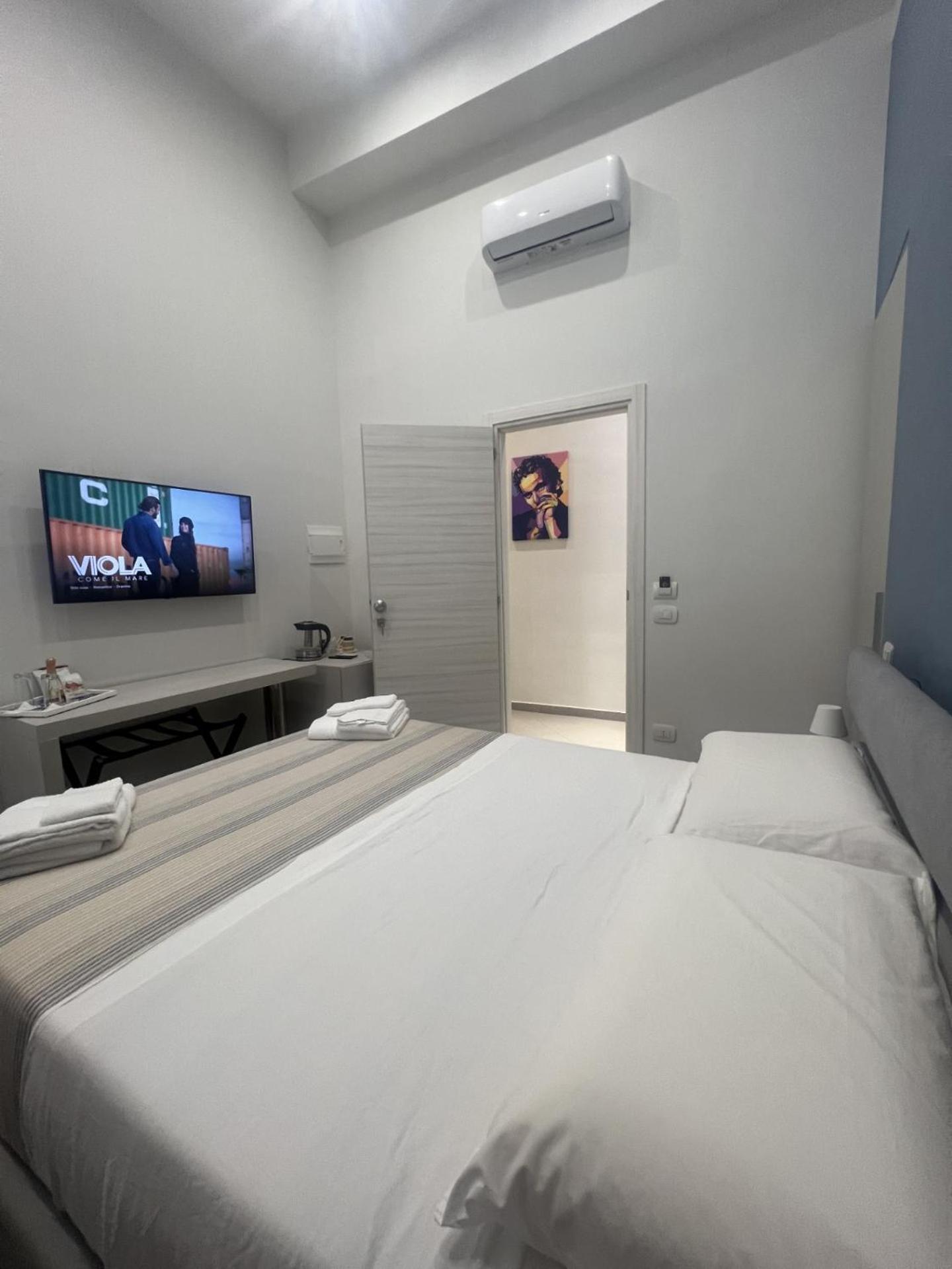 Dimora Chiaia 209 Hotel Naples Exterior photo