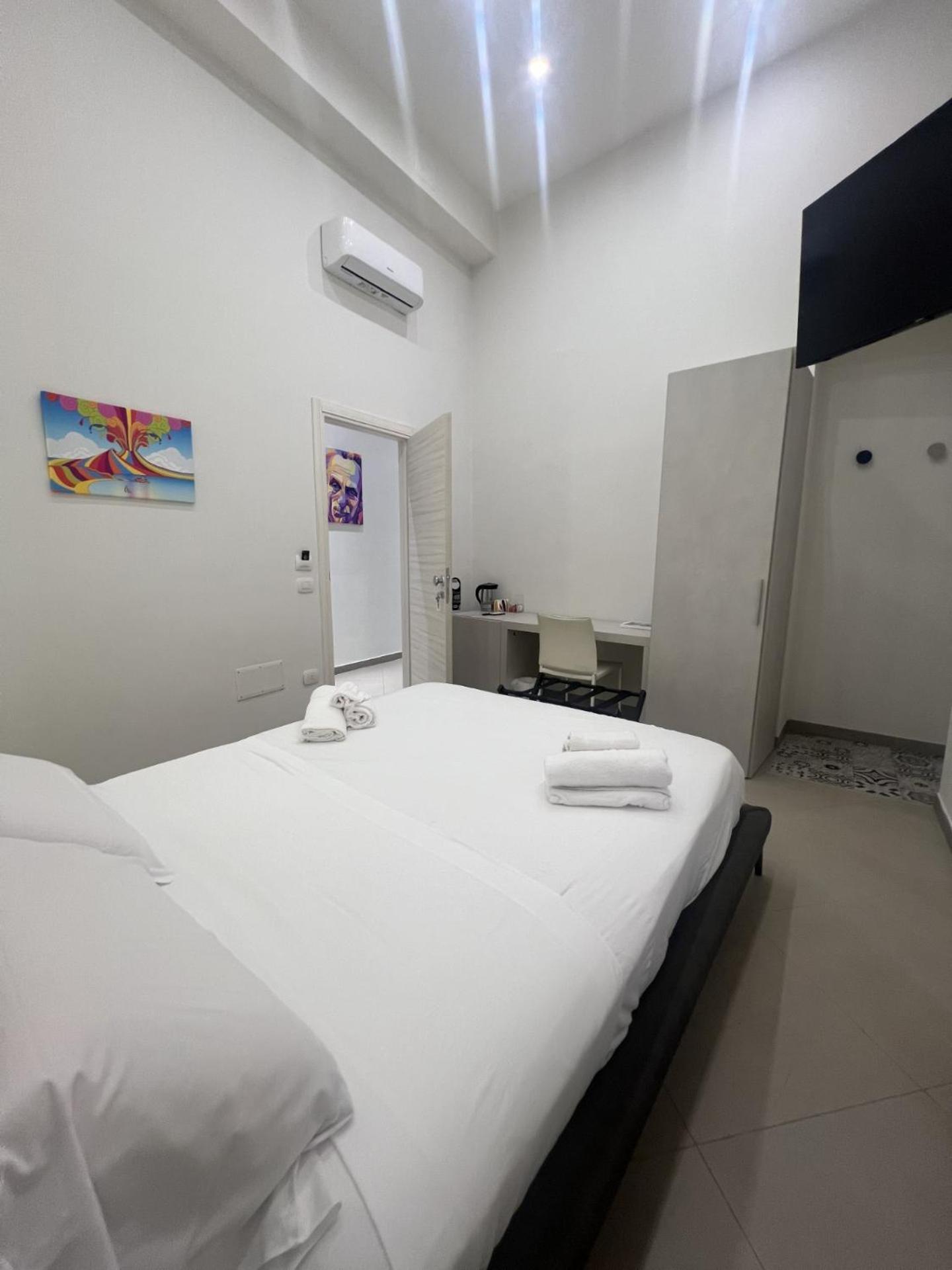 Dimora Chiaia 209 Hotel Naples Exterior photo
